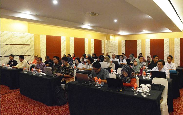 Peserta Pertemuan Pendampingan Provinsi/Kab/Kota Dalam Perhitungan PHA/DHA Provinsi Kalteng. (FOTO:GRY)
