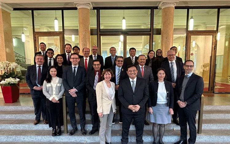 Pertemuan ke-10 Joint Economic Trade and Comission (JETC) Indonesia-Swiss di Bern, Selasa (23/4/2024). (ANTARA/HO-KBRI Bern)