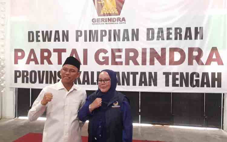 Ketua DPW Partai NasDem Provinsi Kalteng Faridawaty Darland Atjeh dan Ketua DPD Partai Gerindra Provinsi Kalteng H Iwan Kurniawan. (FOTO: MARINI)