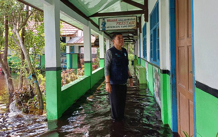 Disdik Kotim Terima Laporan 5 Sekolah dan 1 Rumah Dinas Guru Terendam Banjir