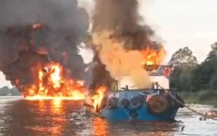 Polda Kalteng Kerahkan Tim Cari 10 Korban Tugboat Terbakar di Barito Selatan