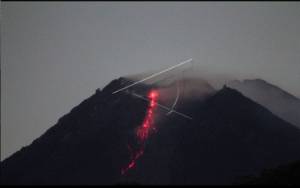 Minggu Pagi, Gunung Merapi 36 Kali Luncurkan Lava Pijar