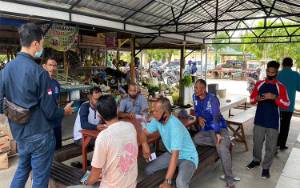 BPJAMSOSTEK Sosialisasikan Pentingnya Jaminan Sosial Ketenagakerjaan di Pasar Saik Sukamara