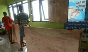 Warga Binaan Rutan Kuala Kapuas Tekuni Pembinaan Kemandirian Bidang Furniture