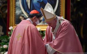 Vatikan Sebut Gereja Tidak Bisa Berkati Penyatuan Sesama Jenis