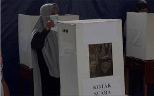 Protokol Kesehatan Diterapkan Dalam Pelaksanan Pemilihan Ketua RT Serentak Di Desa Pasir Panjang