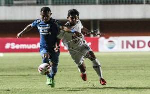 Persib Bandung Tundukkan PSS Sleman 2-1