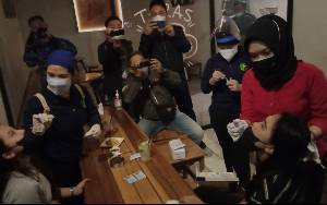 Warga Tanpa Masker dan Pengunjung Cafe Terjaring Operasi Yustisi di Kotawaringin Barat Dites Antigen
