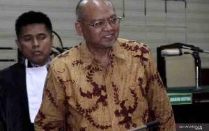 KPK Eksekusi Mantan Bupati Malang Rendra Kresna ke Lapas Surabaya