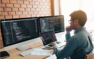 Tips Sukses Jadi "Software Engineer" di Perusahaan Teknologi