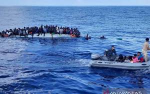 Ratusan Migran Diselamatkan dari Kapal Kayu di Lepas Pantai Tunisia
