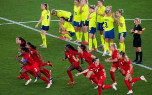Menang Adu Penalti Lawan Swedia, Kanada Raih Emas Sepak Bola Putri