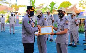 3 Pegawai RS Bhayangkara Terima Penghargaan