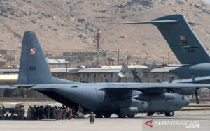 Pesepak Bola Afghanistan Tewas Jatuh dari Pesawat AS di Kabul