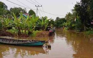 Minta Pihak Swasta Bantu Warga Korban Banjir
