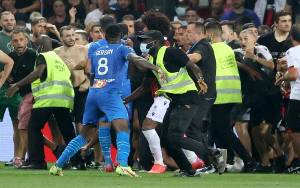 Buntut Kerusuhan Suporter, Nice Jamu Bordeaux Tanpa Penonton