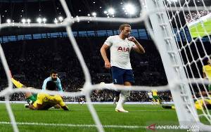 2 Gol Harry Kane Antar Tottenham ke Fase Grup Liga Conference