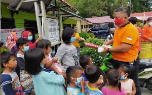  Satpol PP Peduli Korban Kebakaran di Tumbang Rungan