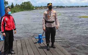 Kapolres dan Kepala BPBD cek Kondisi Debit Air Sungai Seruyan