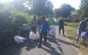 Antisipasi DBD, Kelurahan Selat Utara Gotong Royong Jumat Bersih