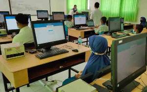 Peralatan TIK Kemendikbud RI Disalurkan ke 32 Sekolah di Murung Raya