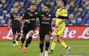 2 Gol Penalti Insigne Bantu Napoli Amankan kembali Puncak Klasemen