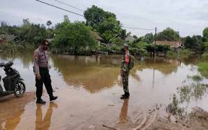 Hujan Deras Sebabkan Wilayah Kelurahan Pangkut Tergenang
