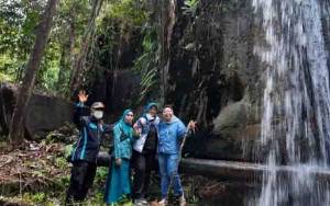 Bupati Kobar : Air Terjun Desa Umpang, Potensi Wisata Menarik yang Dikembangkan Pemdes