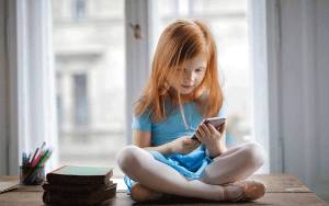 Cara Maksimalkan Kesejahteraan Digital Anak