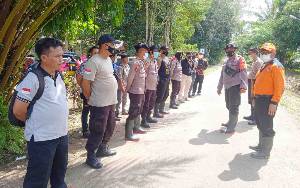 Anggota Polri, TNI, BPBD dan FPTI Lanjutkan Pencarian Orang Hilang di Desa Haringen