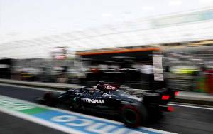 Hamilton Tercepat Sesi Latihan Bebas Pertama Grand Prix Arab Saudi