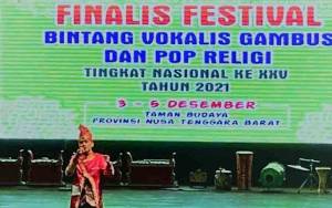 Finalis Lasqi Kapuas Raih Juara Nasional Bintang Vokalis Gambus Tingkat Remaja