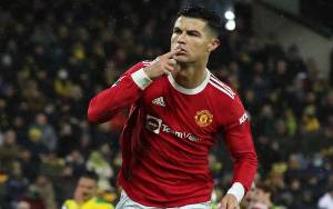 MU Menang Tipis 1-0 atas Norwich Berkat Penalti Ronaldo