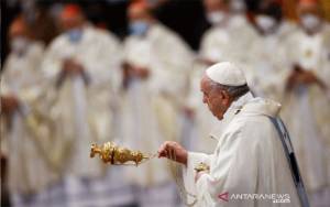 Paus Fransiskus Serukan Akhiri Kekerasan terhadap Perempuan