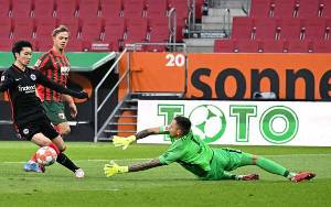 Eintracht Ditahan Imbang 1-1 oleh Augsburg
