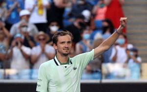 Medvedev Lolos ke 16 Besar Australian Open untuk Keempat Kalinya