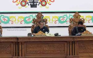 Ini Penyebab Ketua DPRD Sukamara Dipecat