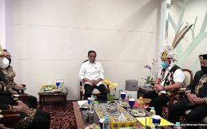 Presiden Gelar Pertemuan dengan Tokoh Adat Kalimantan Timur