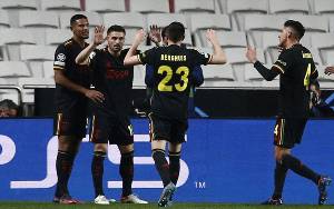 Ajax Imbangi Tuan Rumah Benfica 2-2