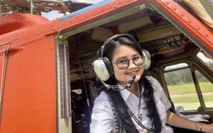 Kisah 3 Perempuan Tangguh Pilot Helikopter Pembom Air