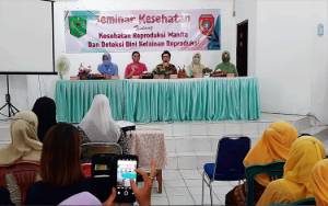 Peringati Hari Kartini, GOW Kobar Gelar Seminar Kesehatan