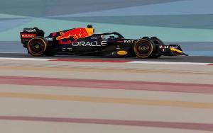 Verstappen Pamerkan Kecepatan Red Bull di Hari Rerakhir Tes Bahrain