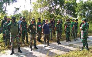 TNI Lakukan Pembersihan Lokasi Persiapan Penanaman Sejuta Pohon di Palangka Raya