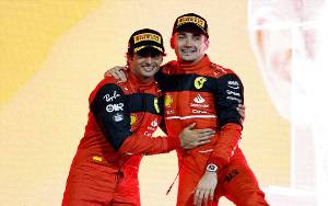Sainz Ingatkan Fan Ferrari Tetap Realistis