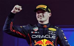 Verstappen Menangi Grand Prix Arab Saudi