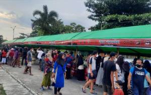 Pasar Ramadan di Bundaran Pancasila di Serbu Pengunjung