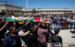 Polisi Israel-Warga Palestina Bentrok di Yerusalem