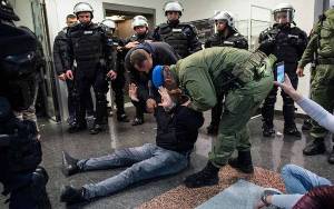 Ribuan Warga Serbia Protes Pemerintah, Dukung Rusia