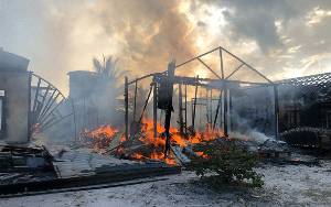 Tiga Rumah Warga di Desa Muroi Terbakar