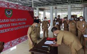 Pejabat Pimpinan Tinggi Pratama di Seruyan Teken Pakta Integritas